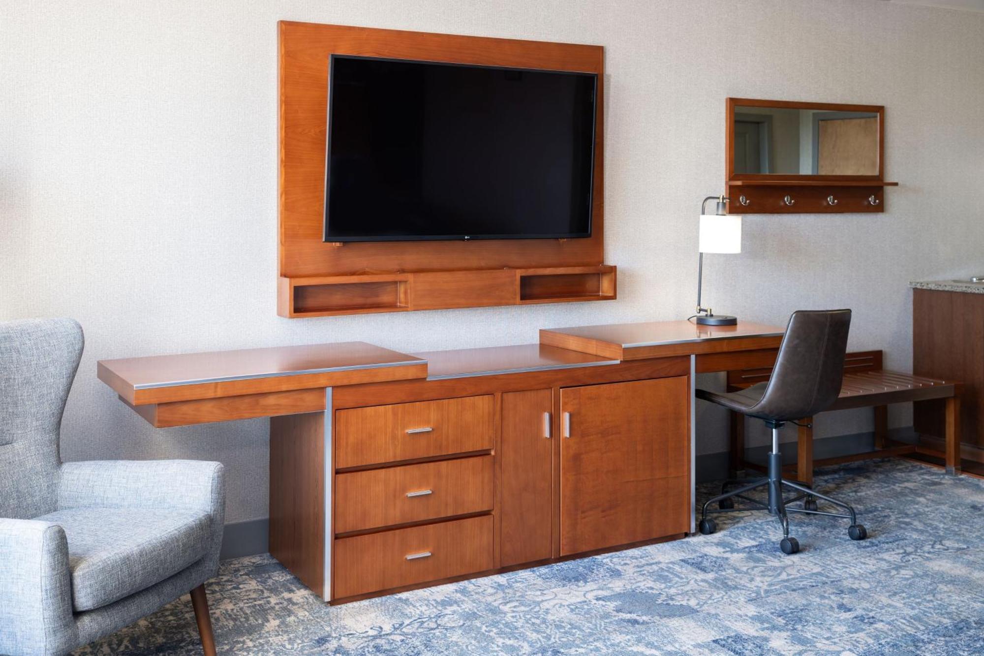 Four Points By Sheraton Victoria Gateway Langford Εξωτερικό φωτογραφία