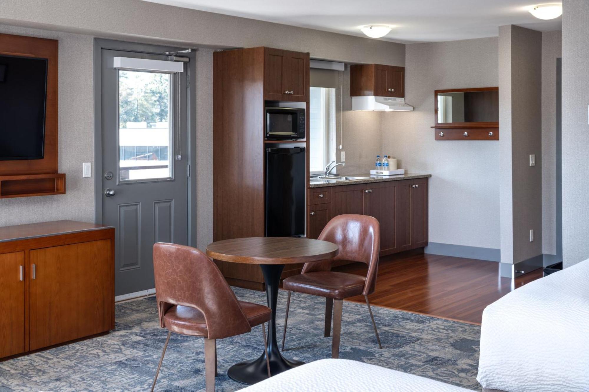 Four Points By Sheraton Victoria Gateway Langford Εξωτερικό φωτογραφία