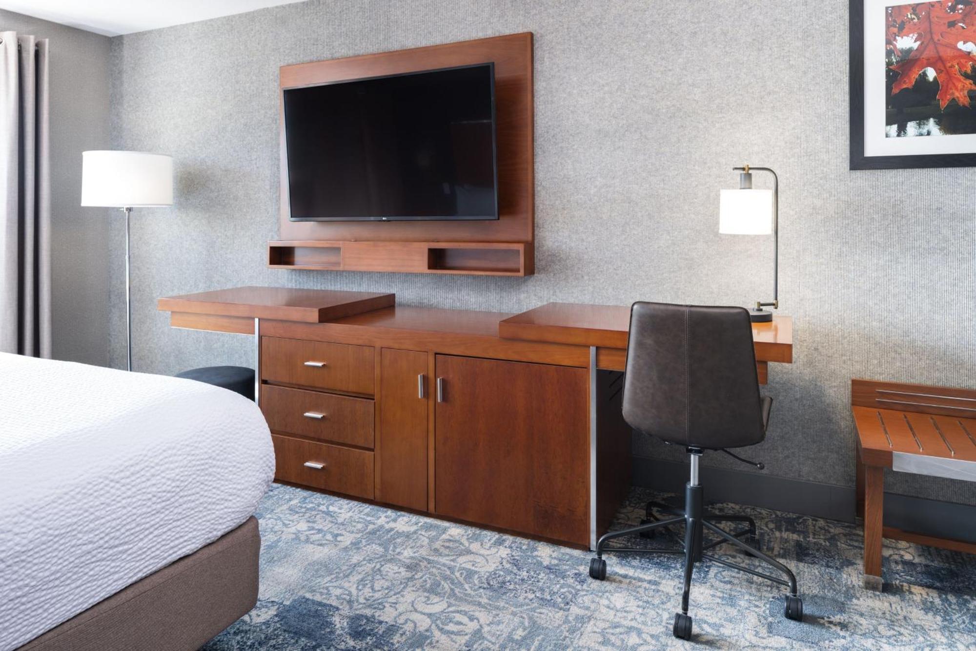 Four Points By Sheraton Victoria Gateway Langford Εξωτερικό φωτογραφία
