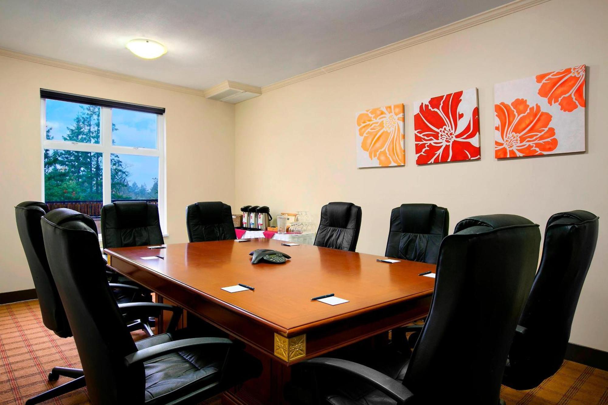 Four Points By Sheraton Victoria Gateway Langford Εξωτερικό φωτογραφία